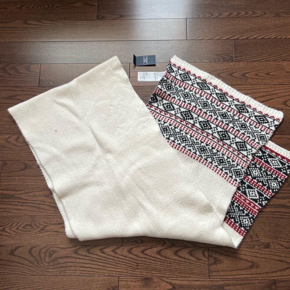 Abercrombie & Fitch Scarf